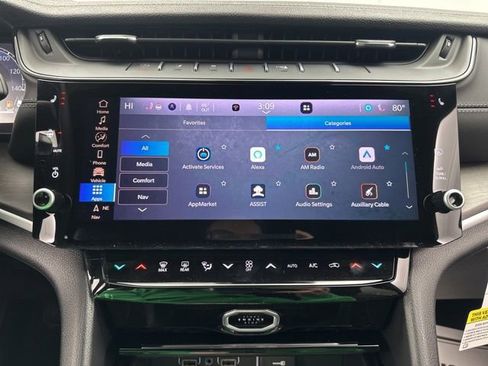 New 2026 Jeep Grand Cherokee Altitude AWD/4WD image 38