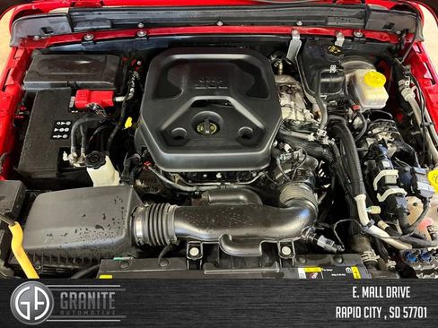 Used 2023 Jeep Wrangler Unlimited Sahara AWD/4WD image 22