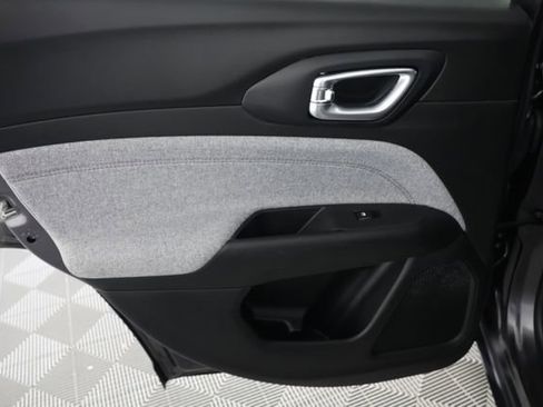 Used 2023 Jeep Compass Latitude image 26