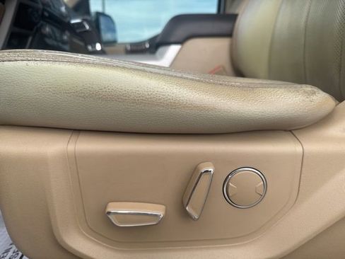 Used 2018 Ford F150 Lariat w/ Equipment Group 502A Luxury AWD/4WD image 11
