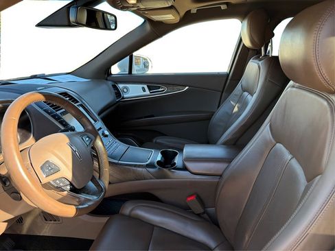 Used 2018 Lincoln MKX Reserve w/ Luxury Package image 10