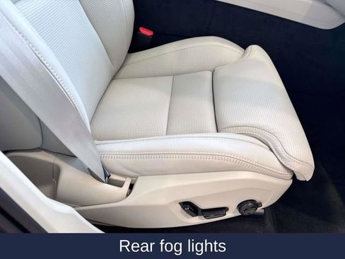 New 2026 Volvo XC60 T8 Ultra image 17