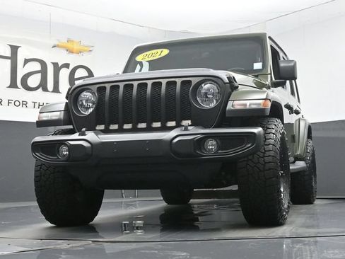 Used 2021 Jeep Wrangler Unlimited Sahara w/ Uconnect 4C Nav & Sound Group AWD/4WD image 56
