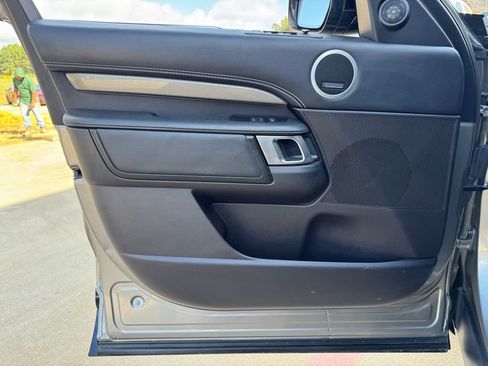 Used 2019 Land Rover Discovery HSE Luxury AWD/4WD image 25