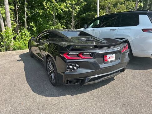 Used 2024 Chevrolet Corvette Stingray Premium Conv w/ Z51 Performance Package RWD image 9