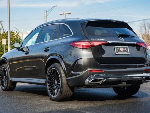 Used 2025 Mercedes-Benz GLC 350e 4MATIC image 5