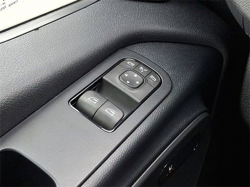 Used 2025 Mercedes-Benz Sprinter 2500 image 26
