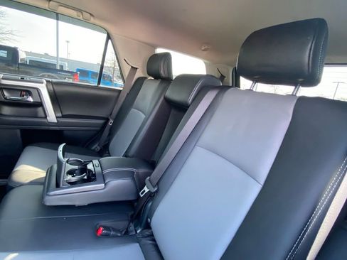 Used 2022 Toyota 4Runner SR5 Premium w/ Moonroof Package image 24