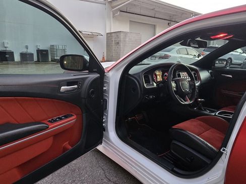 Used 2020 Dodge Charger Scat Pack w/ Dynamics Package image 9