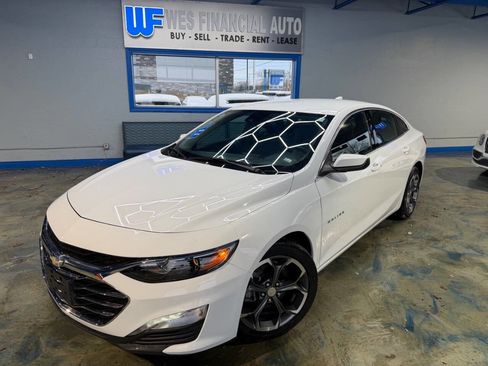 Used 2024 Chevrolet Malibu LT image 1