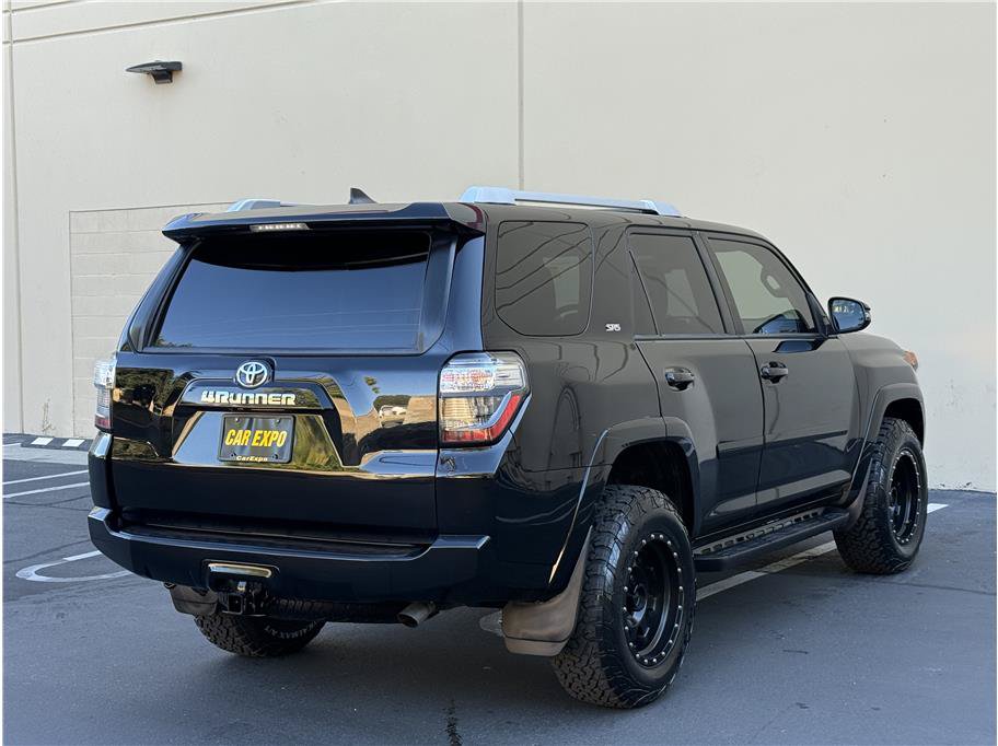 Used 2023 Toyota 4Runner SR5 Premium w/ Moonroof Package AWD/4WD image 7