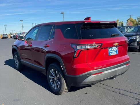 New 2026 Chevrolet Equinox LT w/ Convenience Package II image 3