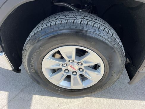 Used 2022 GMC Sierra 1500 SLE RWD image 11