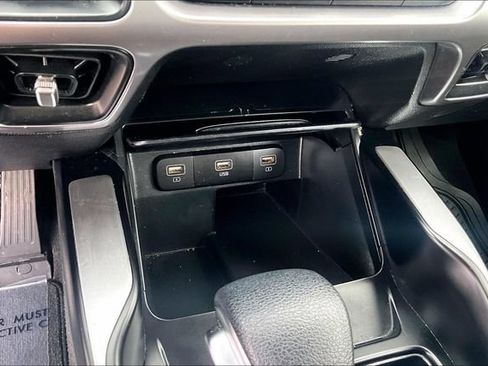Used 2023 Kia Sorento LX FWD image 21
