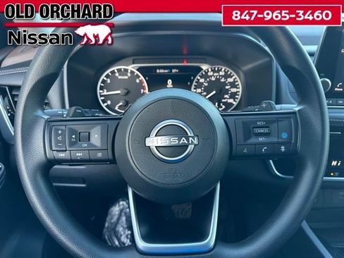 Used 2022 Nissan Rogue SV image 22