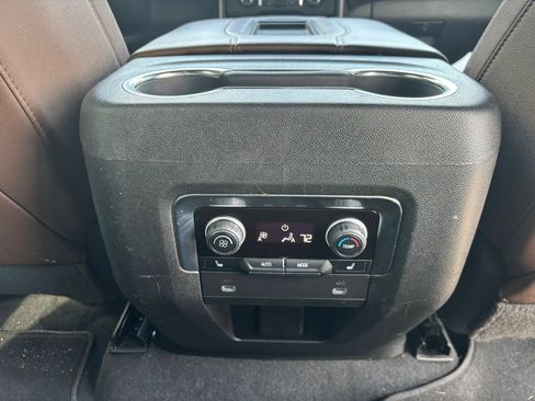 Used 2022 Chevrolet Tahoe High Country AWD/4WD image 21