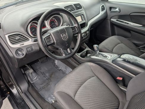 Used 2014 Dodge Journey SE w/ Flexible Seating Group FWD image 14