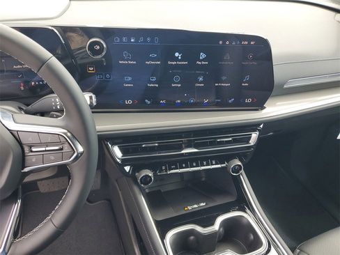 New 2026 Chevrolet Traverse LT w/ Driver Confidence Package image 25