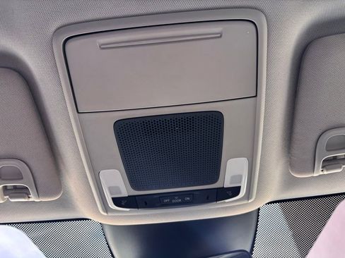 Used 2023 Honda Pilot EX-L image 31