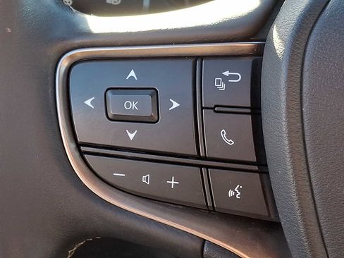 Used 2022 Lexus UX 200 image 14