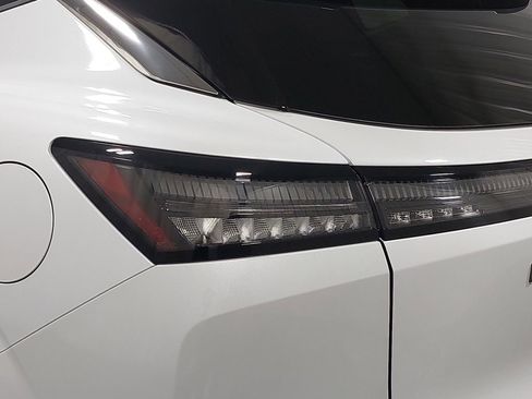 New 2025 Nissan Murano SV image 34
