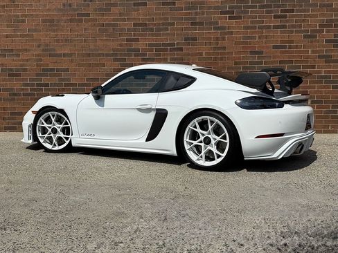 Certified 2024 Porsche 718 Cayman GT4 RS image 3