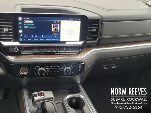 Used 2022 Chevrolet Silverado 1500 RST image 12