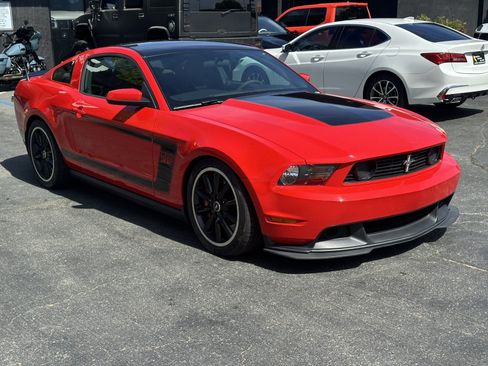Used 2012 Ford Mustang Boss 302 w/ Boss 302 Accessory Pkg RWD image 7
