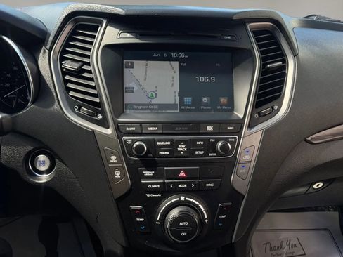 Used 2017 Hyundai Santa Fe Sport FWD image 18