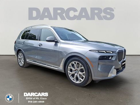 Used 2024 BMW X7 xDrive40i AWD/4WD image 1