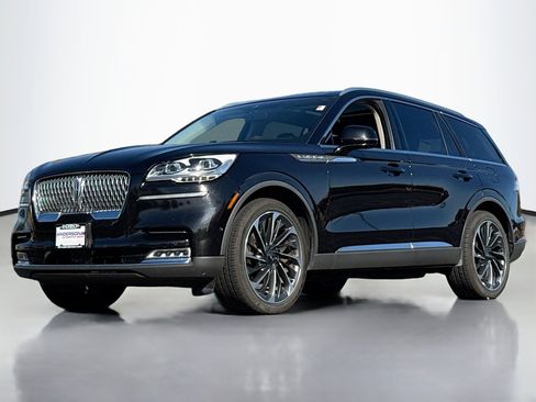 Used 2020 Lincoln Aviator Reserve w/ Equipment Group 202A image 13