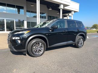 Used 2024 Nissan Rogue S AWD/4WD video 1