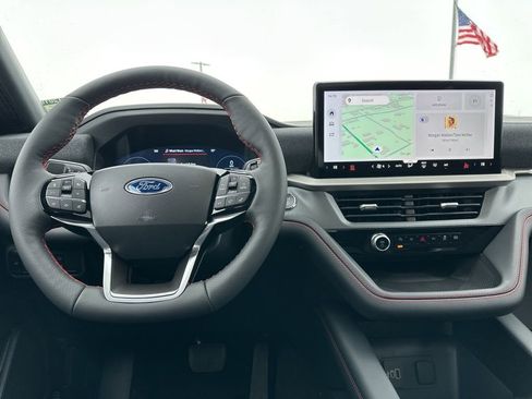 New 2026 Ford Explorer ST-Line w/ ST-Line Street Pack image 5