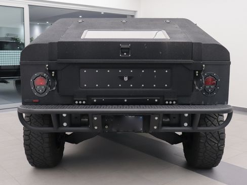 Used 1995 HUMMER H1 4-Door Wagon image 3