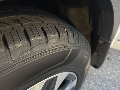 Certified 2022 Toyota Highlander XLE image 36