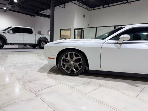 Used 2016 Dodge Challenger R/T Plus RWD image 5