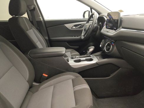 Used 2024 Chevrolet Blazer LT w/ Convenience Package FWD image 21