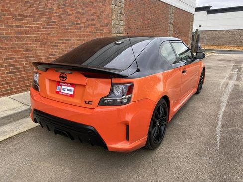 Used 2015 Scion tC image 5