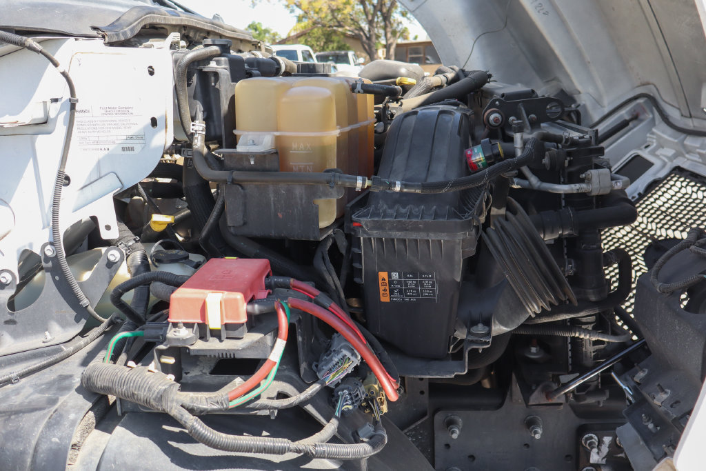 Used 2019 Ford F650 2WD Crew Cab Super Duty image 16
