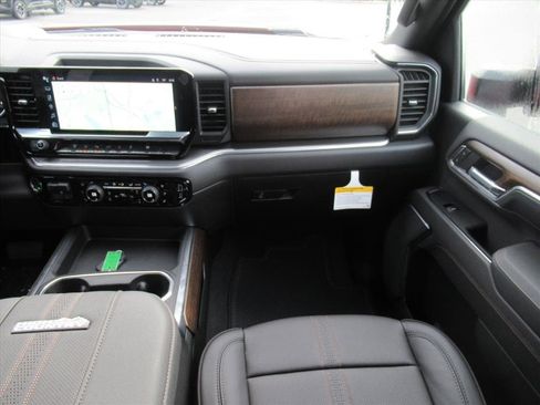 New 2026 Chevrolet Silverado 3500 High Country w/ Technology Package AWD/4WD image 15