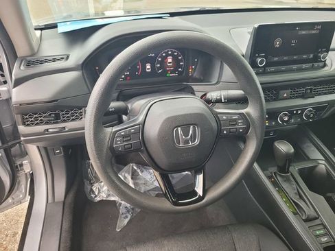 Used 2023 Honda Accord LX image 30