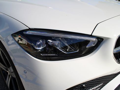 Used 2025 Mercedes-Benz C 300 Sedan image 12