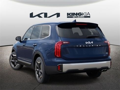 New 2025 Kia Telluride S image 4