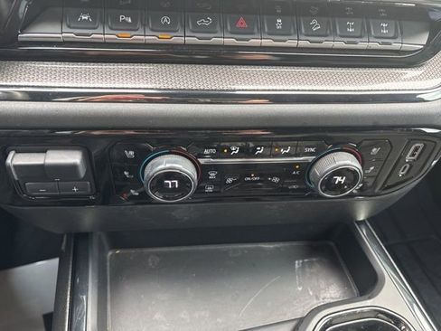 Used 2022 Chevrolet Silverado 1500 ZR2 w/ Technology Package image 12