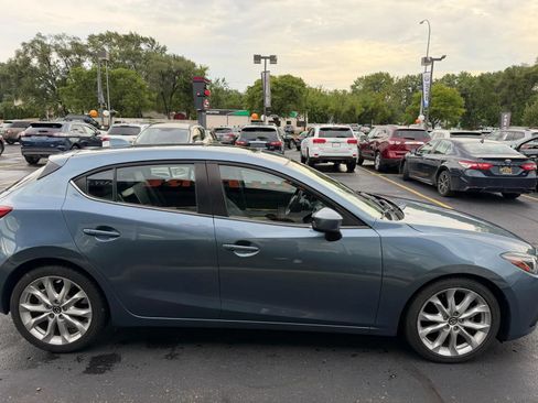 Used 2014 MAZDA MAZDA3 s Grand Touring w/ Technology Package FWD image 4
