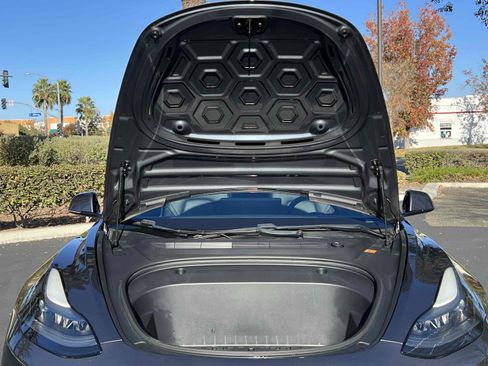 Used 2021 Tesla Model 3 Standard Range Plus image 45