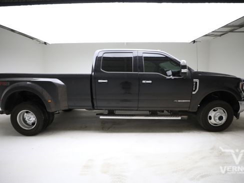 Used 2019 Ford F350 Lariat w/ Lariat Ultimate Package image 5