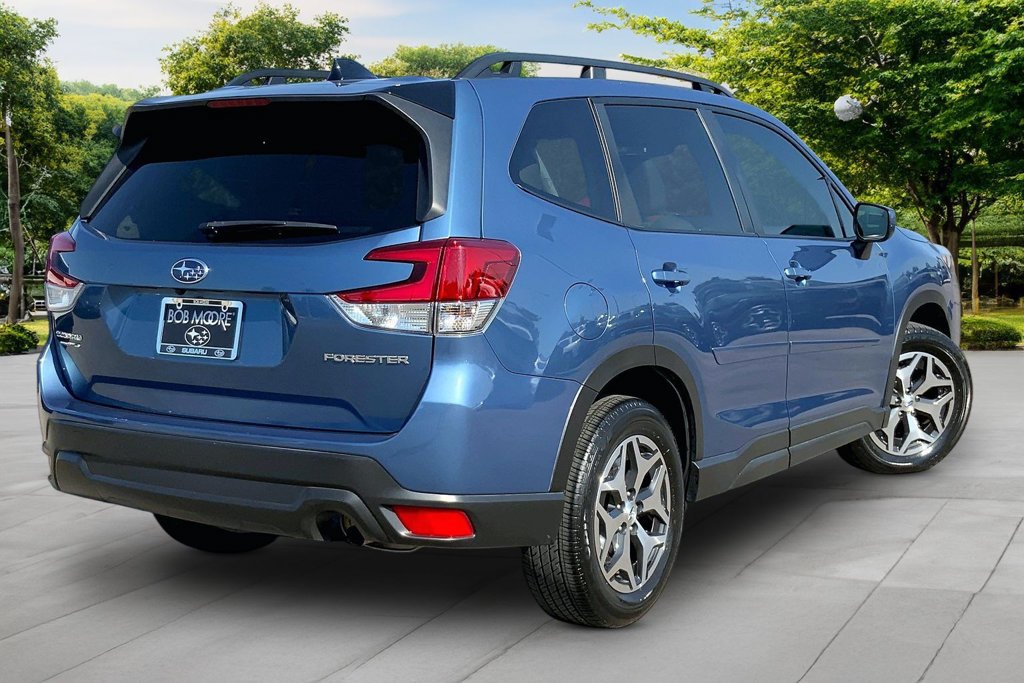Used 2024 Subaru Forester Premium AWD/4WD image 6