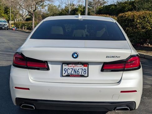 Certified 2023 BMW 530e 530e w/ Premium Package image 7