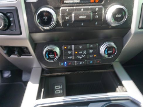 Used 2019 Ford F350 Platinum w/ Platinum Ultimate Package AWD/4WD image 23